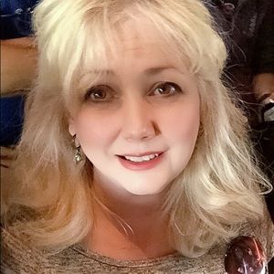 Meet your Posher, Wendy